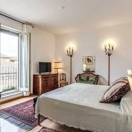 Monti View By In Apartamento Roma